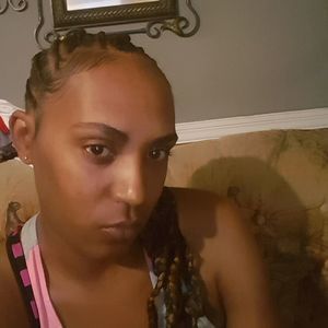 Meet your Posher, Fallon